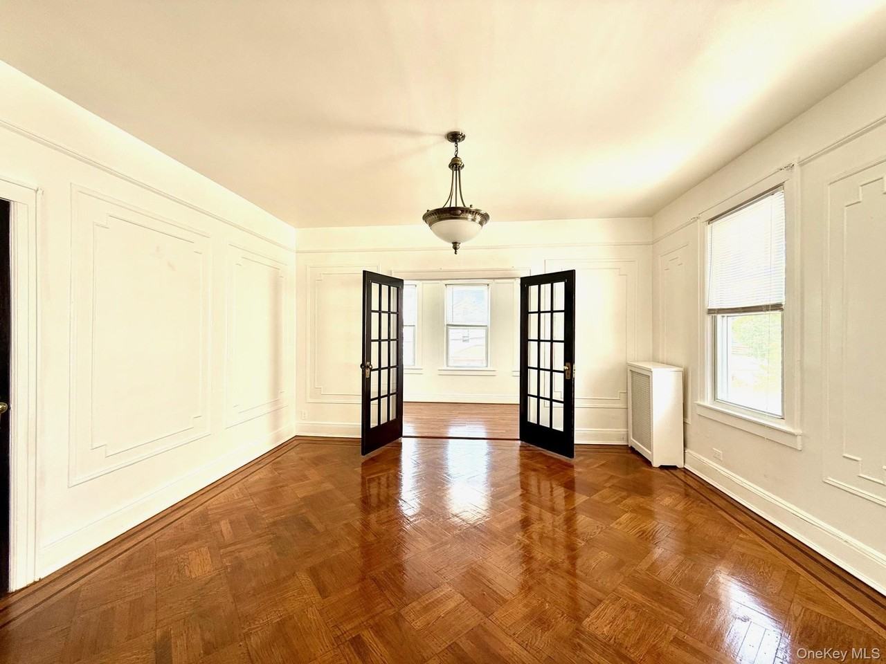 9512 108th Ave - Photo 5 of 7