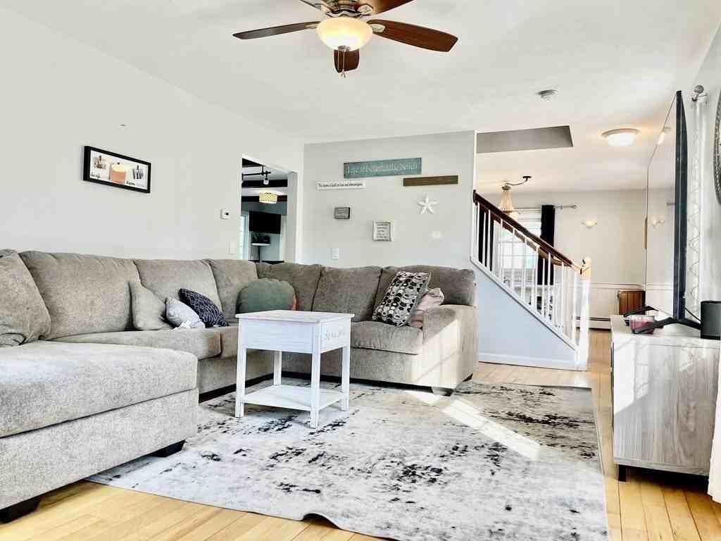 44 Toll Rd - Photo 5 of 34