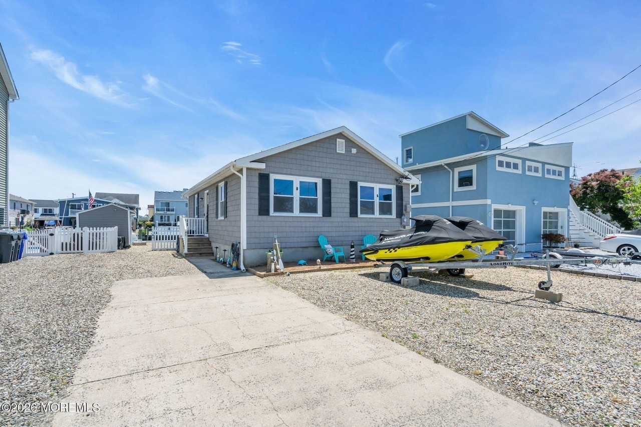 53 E Coral Drive - Photo 4 of 20