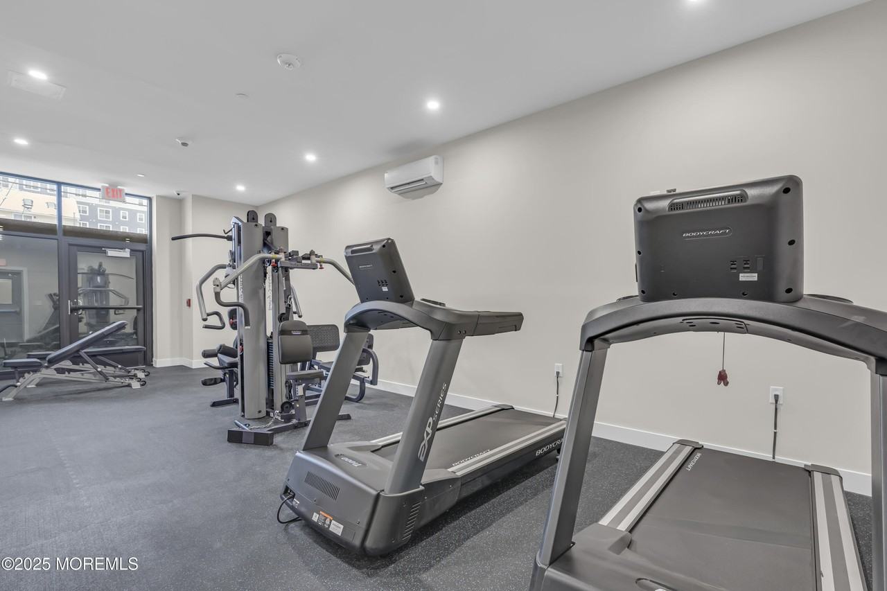 19 Carr Ave #208 - Photo 5 of 6