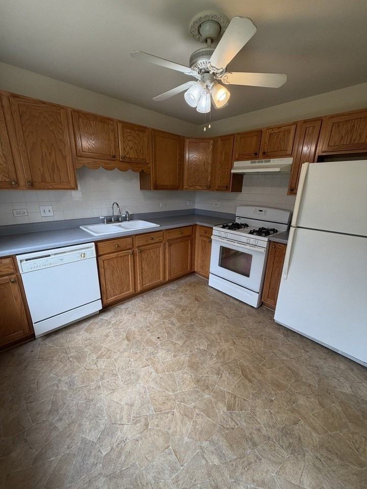 2219 Waterleaf Ct #101 - Photo 7 of 19