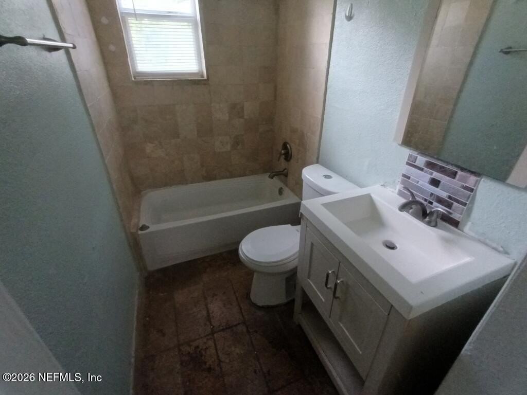 2542 Wilcox St - Photo 6 of 11