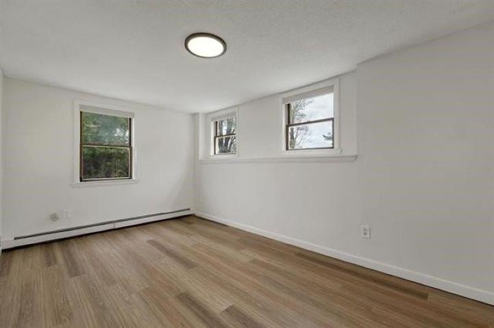 9 Elm St #B - Photo 6 of 7