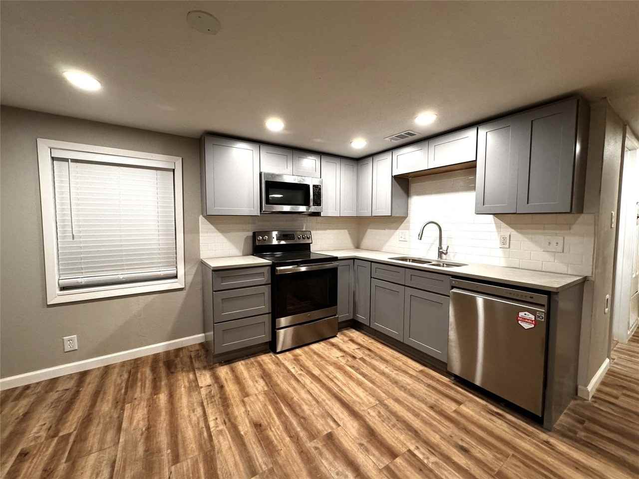 1931 Ave A - Photo 2 of 10