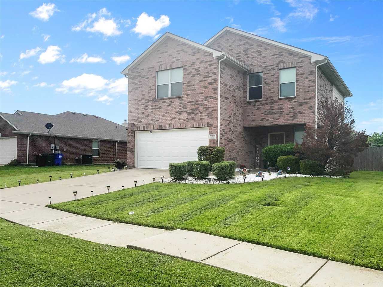 213 Long Prairie Dr - Photo 2 of 15