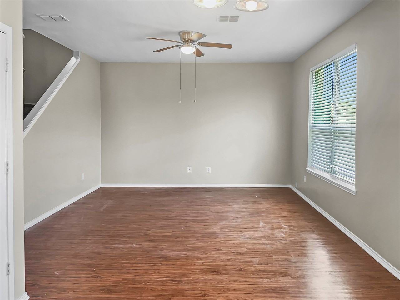 213 Long Prairie Dr - Photo 5 of 15