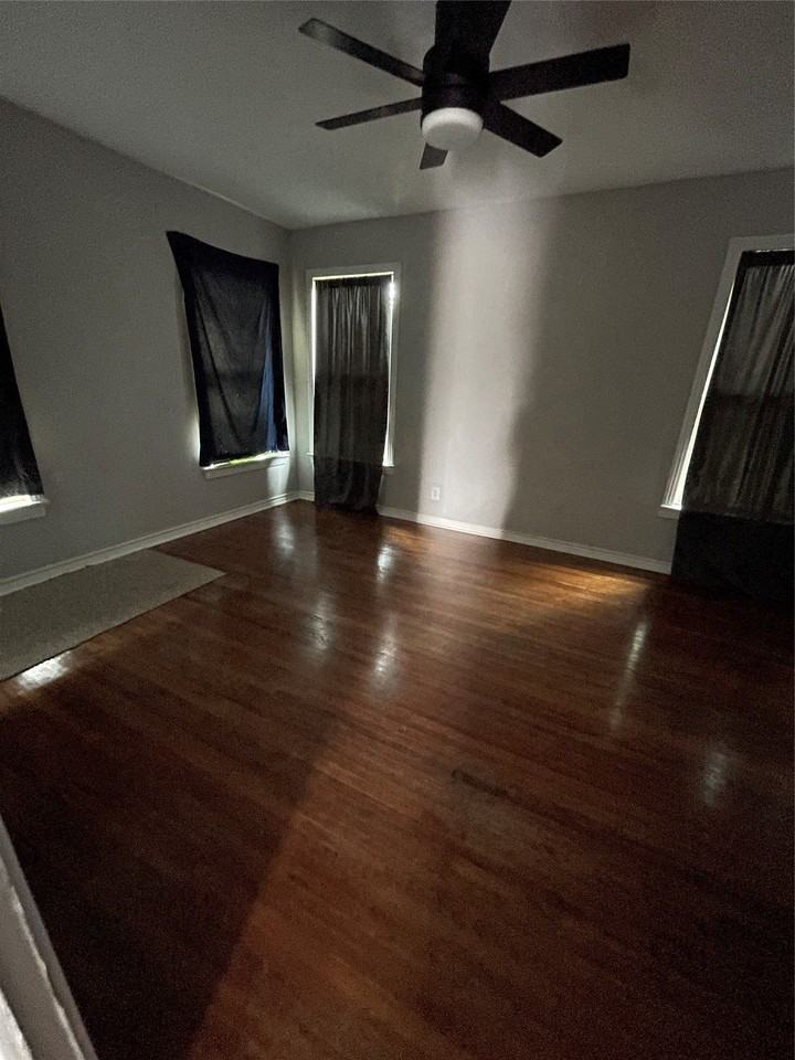 2517 Amelia St - Photo 2 of 7