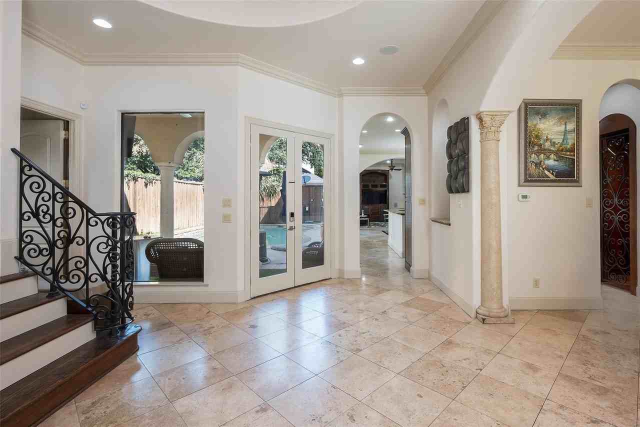 4532 Livingston Ave - Photo 4 of 15