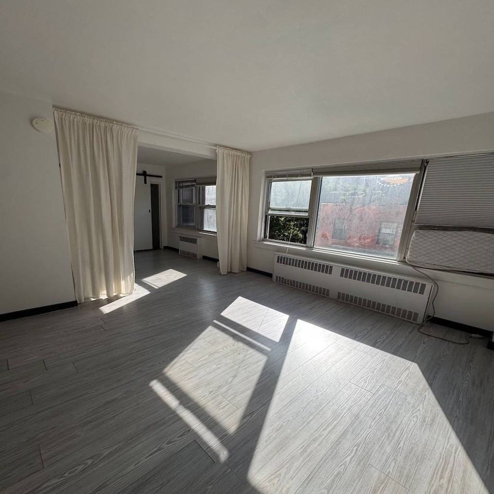 288 Lexington Ave #5A - Photo 2 of 9