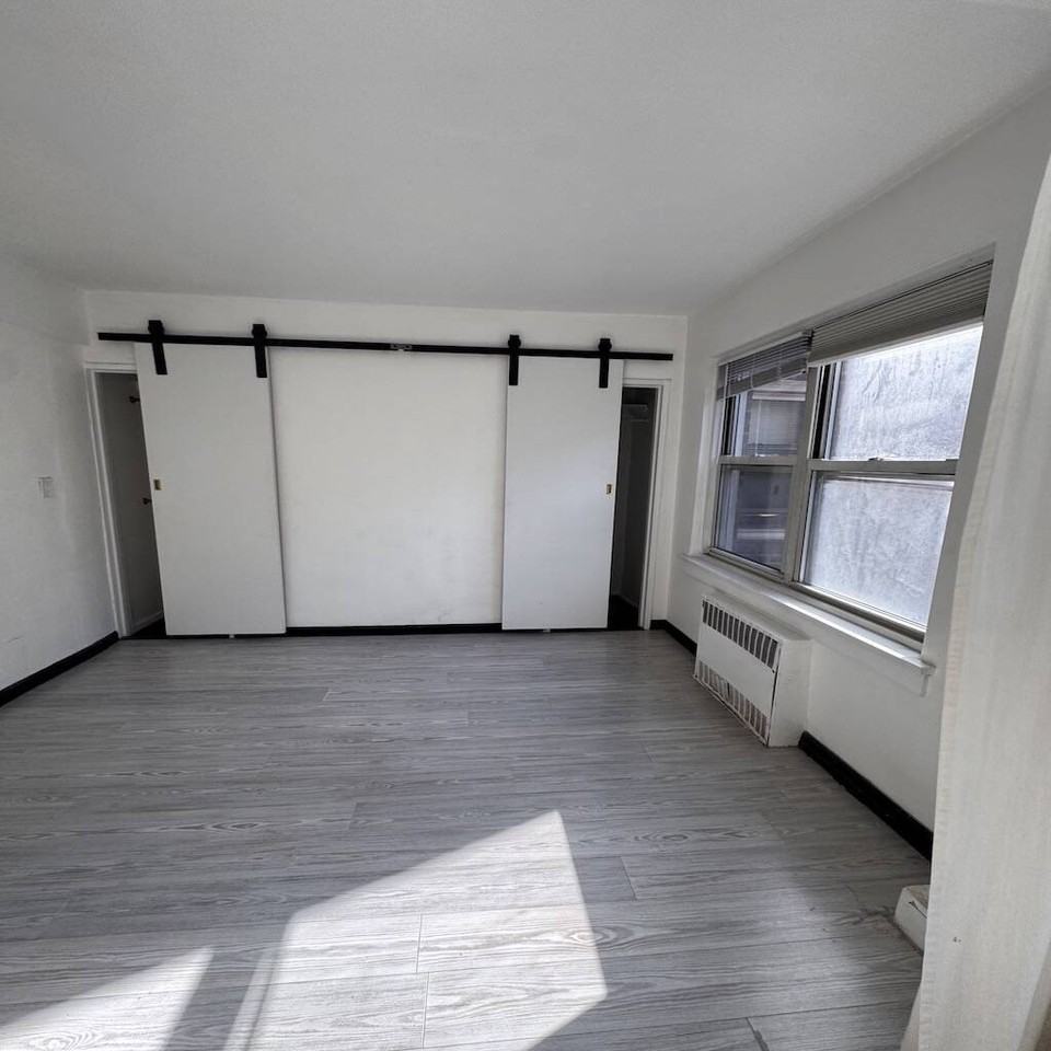 288 Lexington Ave #5A - Photo 7 of 9