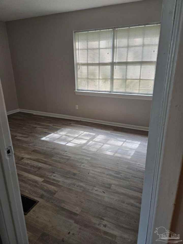 1200 Lake Dr #B - Photo 6 of 10
