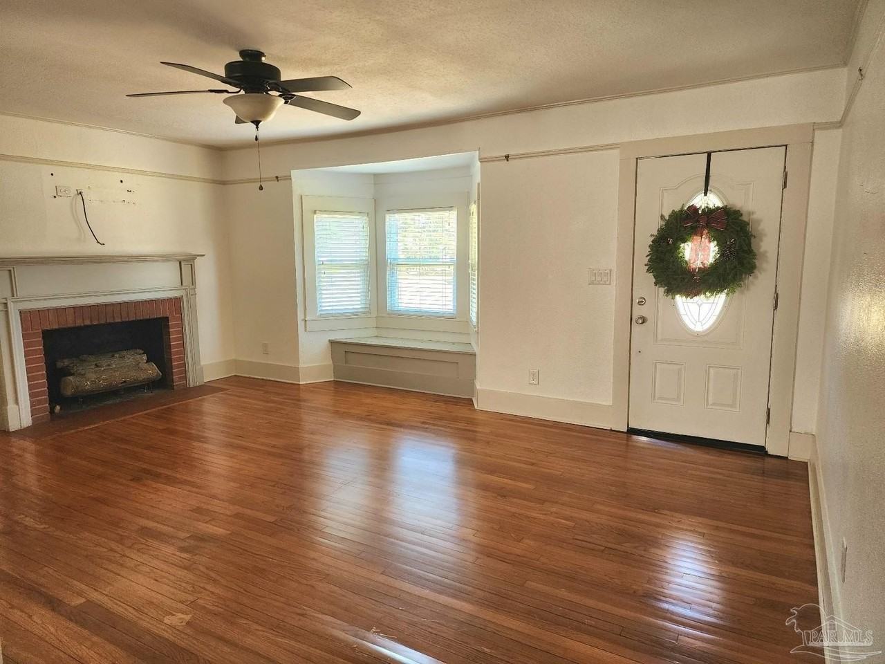 2781 N 16th Ave - Photo 4 of 27