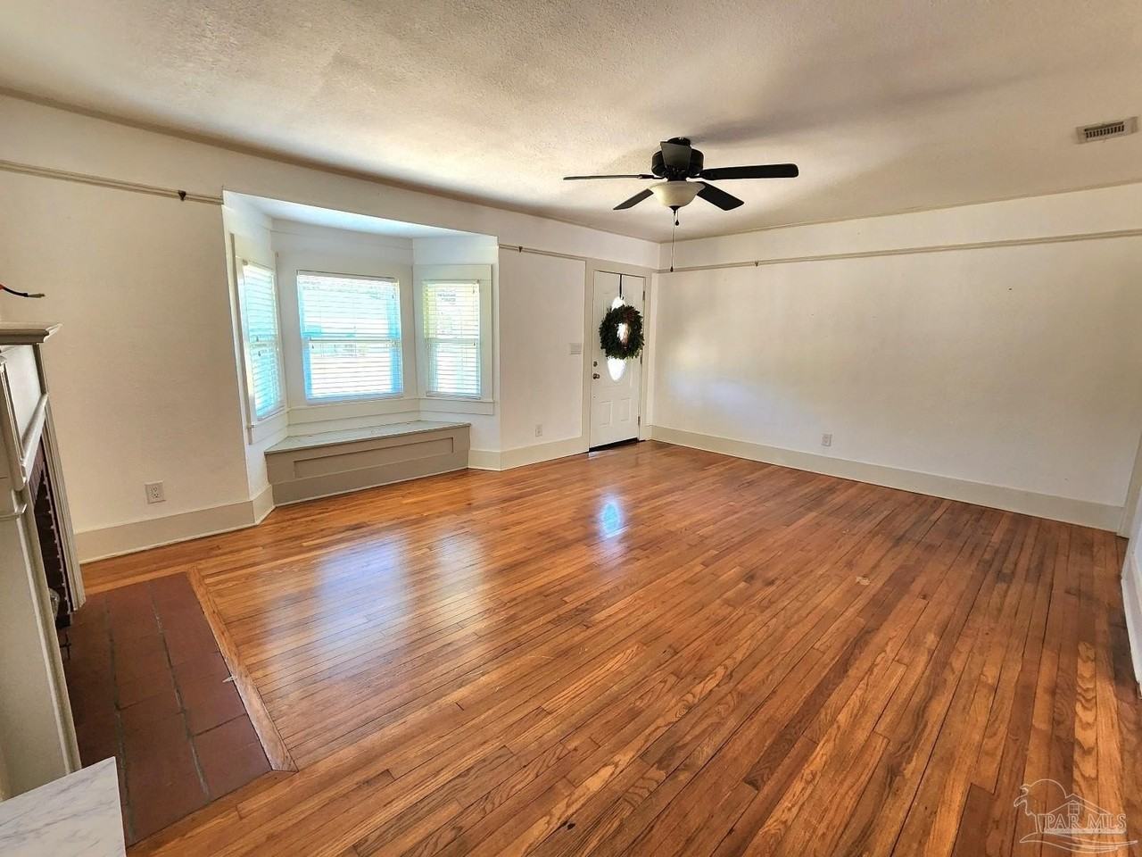 2781 N 16th Ave - Photo 5 of 27