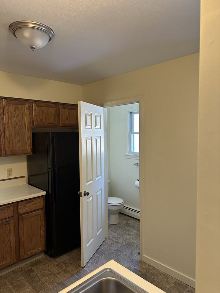 18 River City Dr #18B - Photo 3 of 12