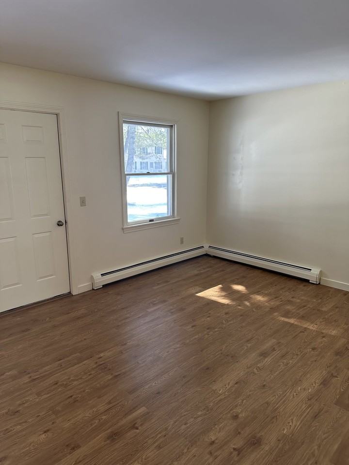 18 River City Dr #18B - Photo 4 of 12