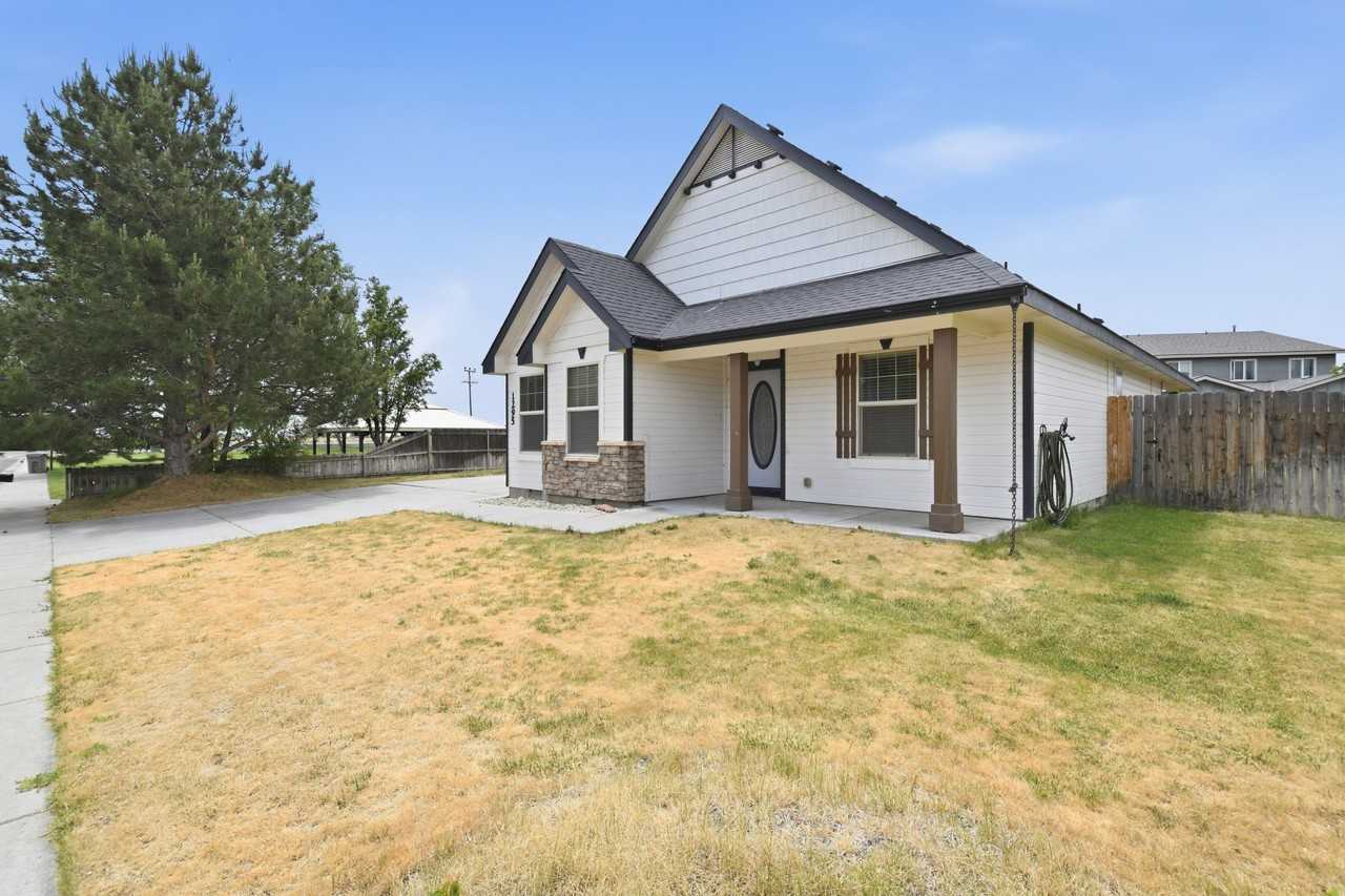 1295 N Blossom Ave #1 - Photo 4 of 23