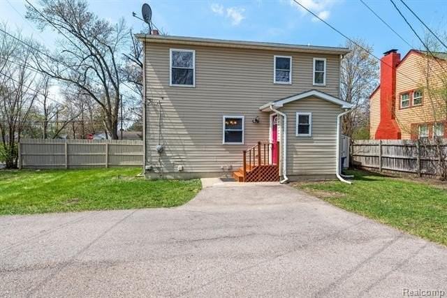 3260 Sashabaw Rd - Photo 6 of 34