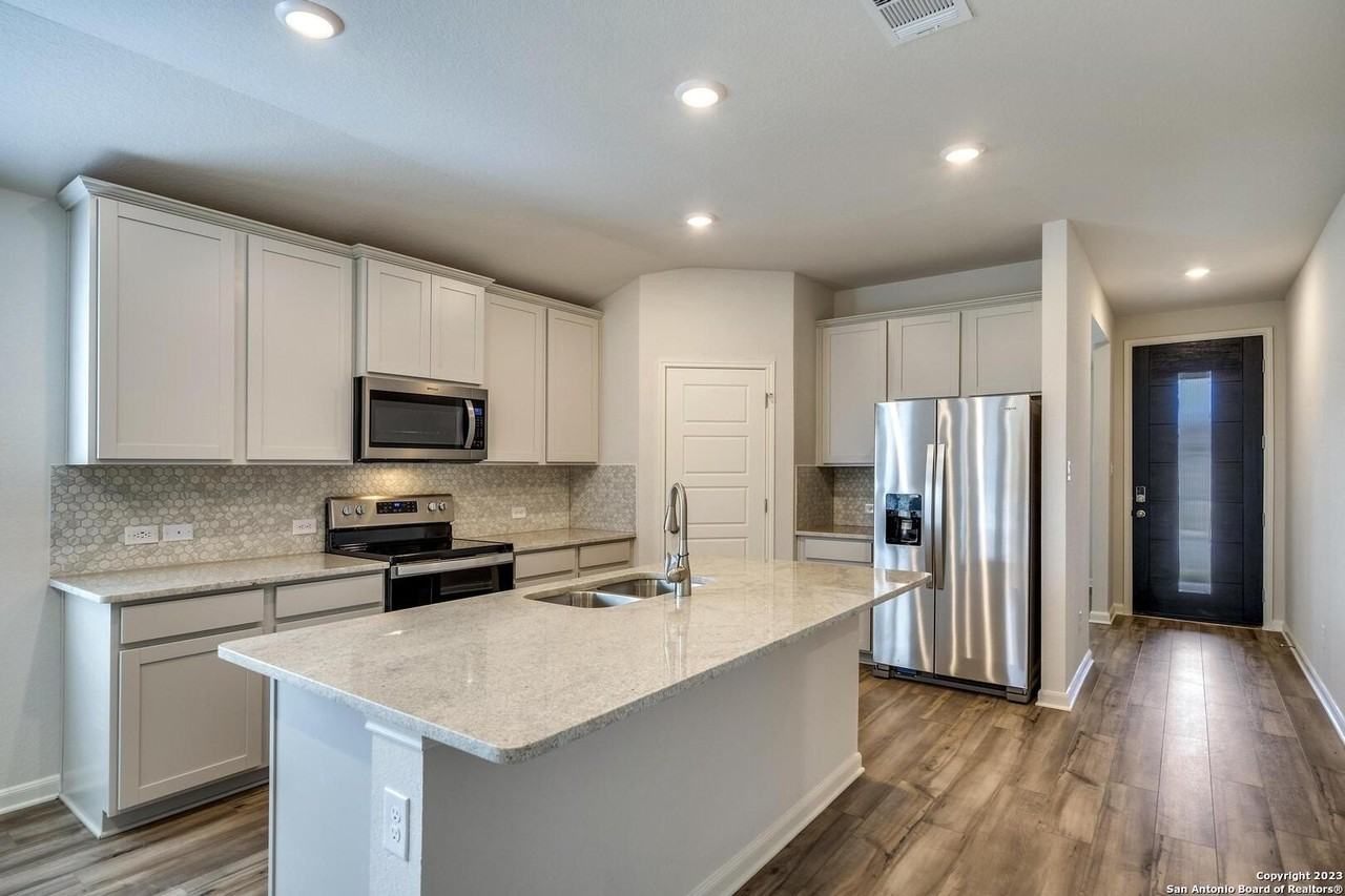 29312 Frontier Way - Photo 4 of 27