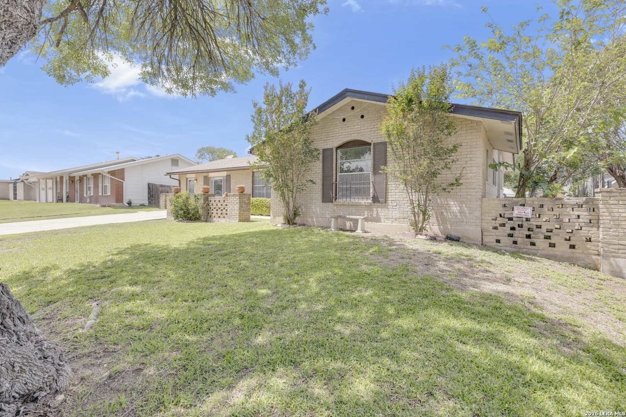 5535 Cool Valley St - Photo 2 of 32