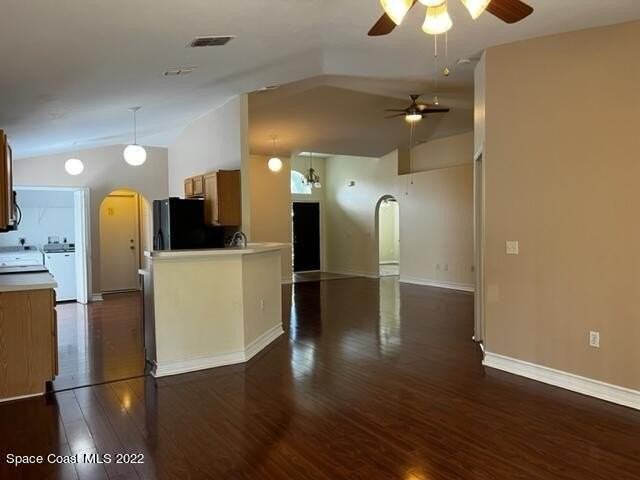 4077 Four Lakes Dr - Photo 3 of 17
