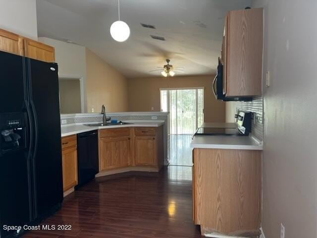 4077 Four Lakes Dr - Photo 5 of 17