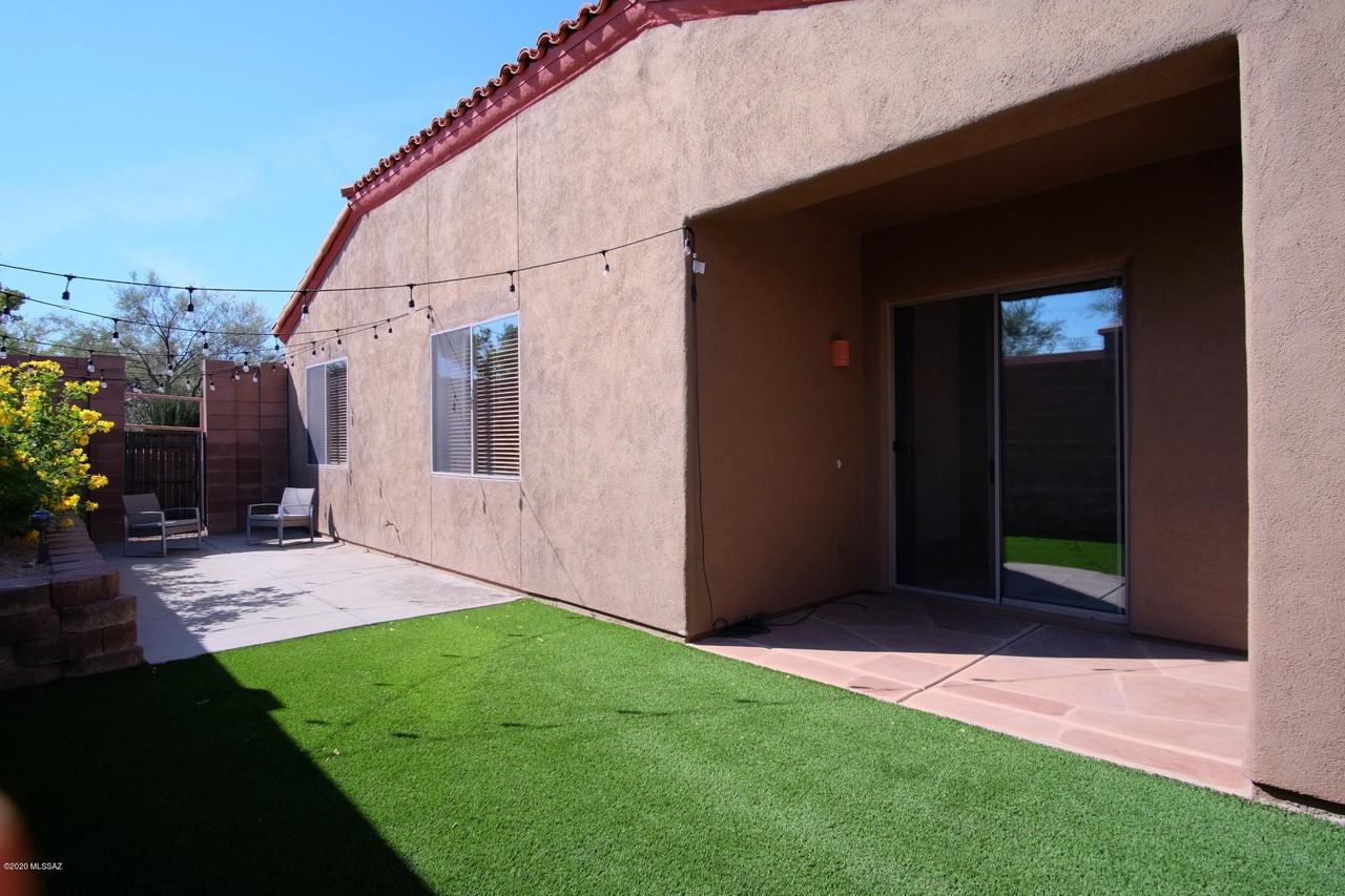 5162 N Contentment Ct - Photo 3 of 35