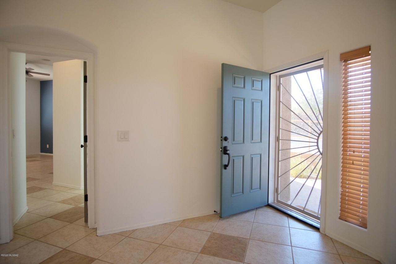 5162 N Contentment Ct - Photo 4 of 35