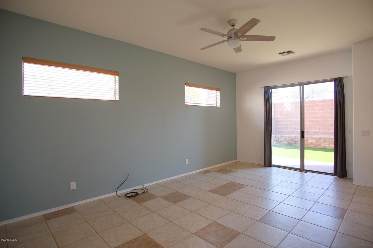 5162 N Contentment Ct - Photo 5 of 35