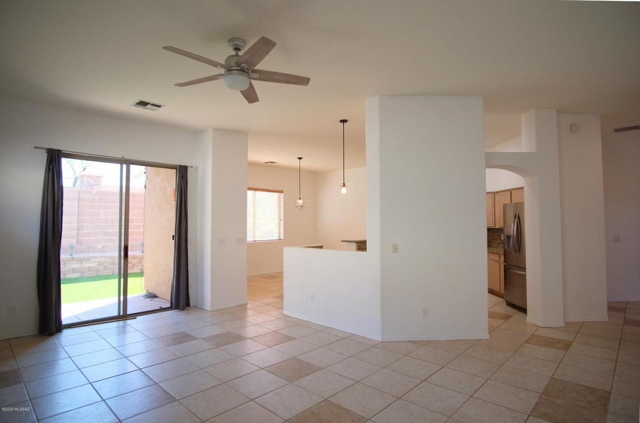 5162 N Contentment Ct - Photo 6 of 35