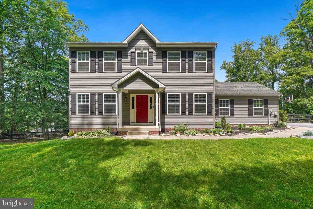 6348 Quinn Rd - Photo 3 of 28