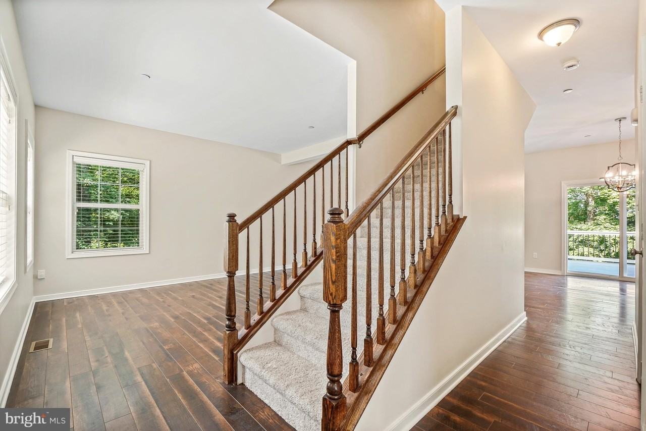 6348 Quinn Rd - Photo 4 of 28