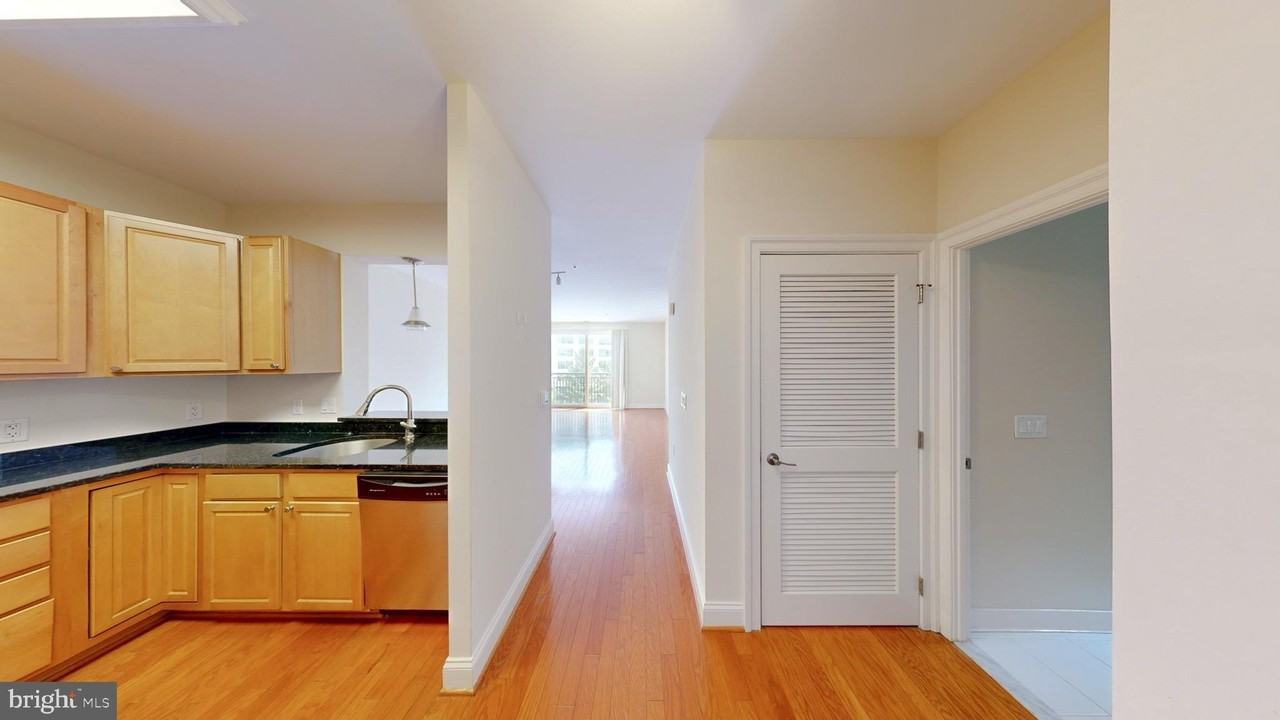 38 Maryland Ave #320 - Photo 3 of 20