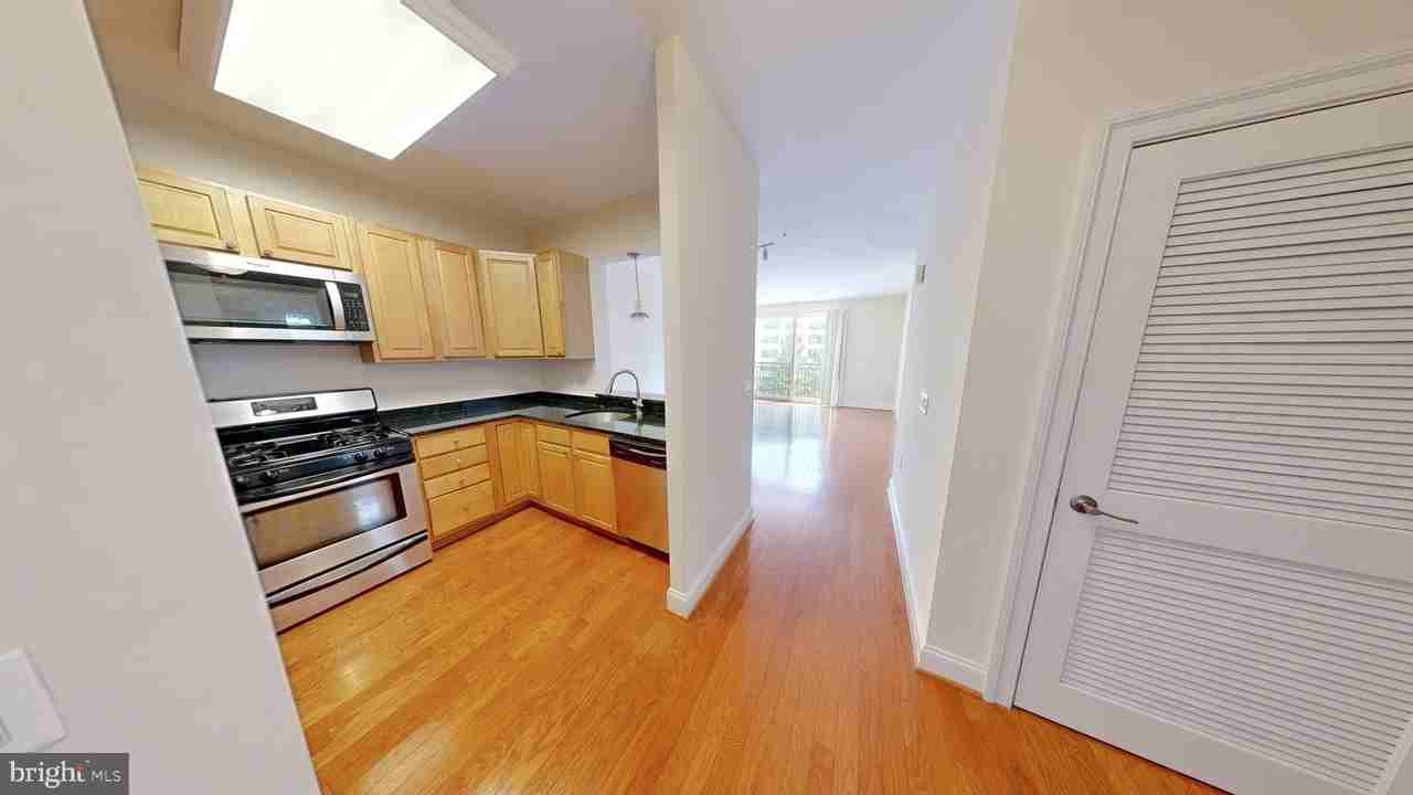 38 Maryland Ave #320 - Photo 5 of 20