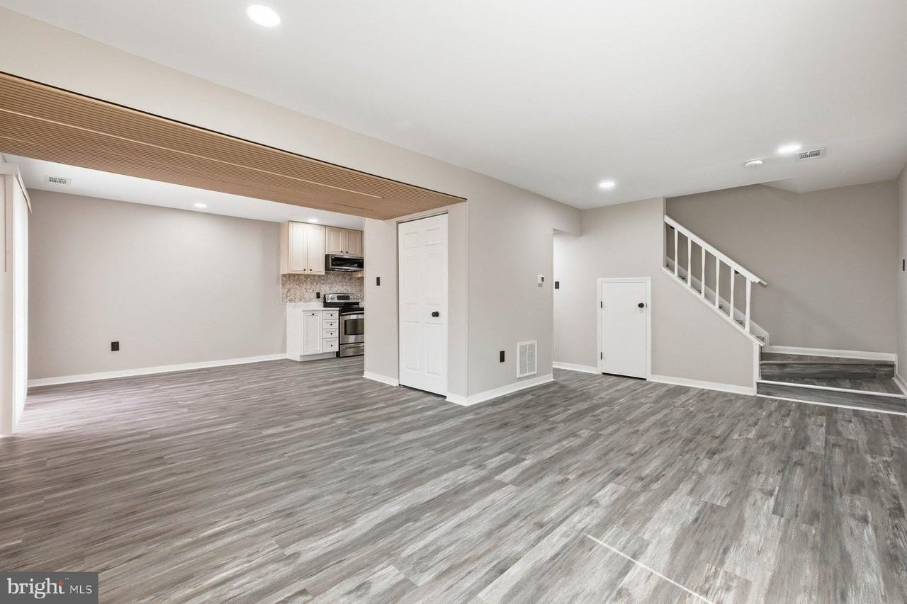 18323A Allspice Dr - Photo 4 of 38
