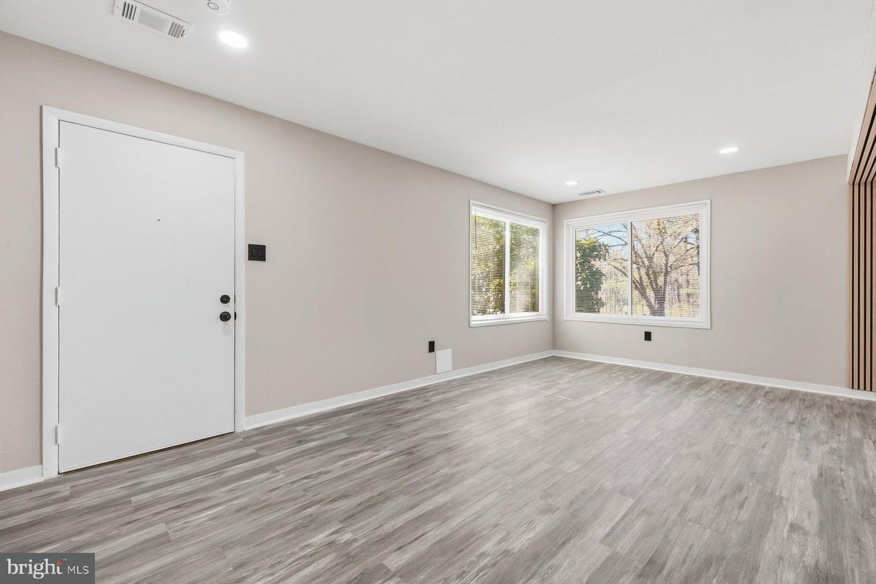 18323A Allspice Dr - Photo 6 of 38