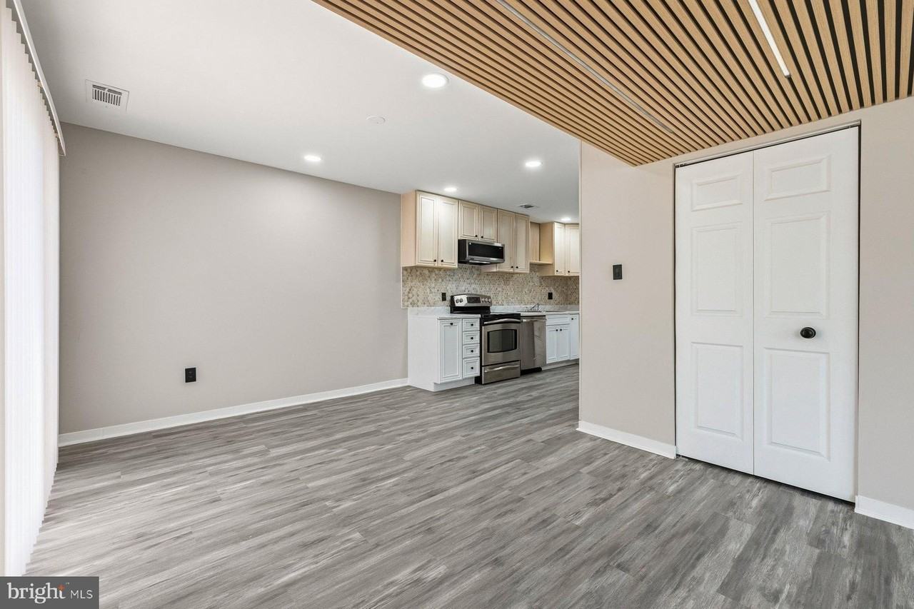 18323A Allspice Dr - Photo 7 of 38