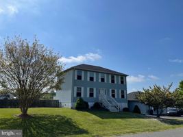 featured image of 21707 Harrison St