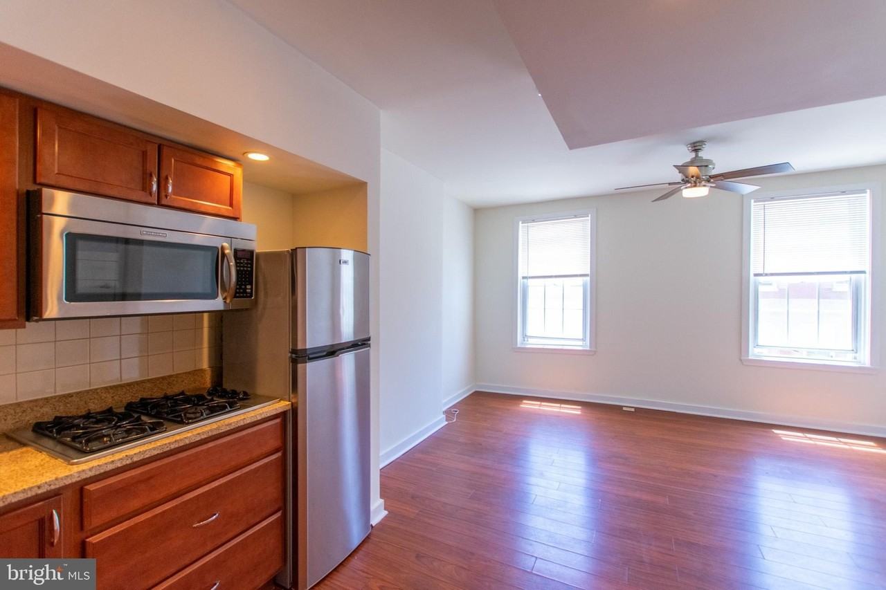 1431 Lombard St #2 - Photo 2 of 11