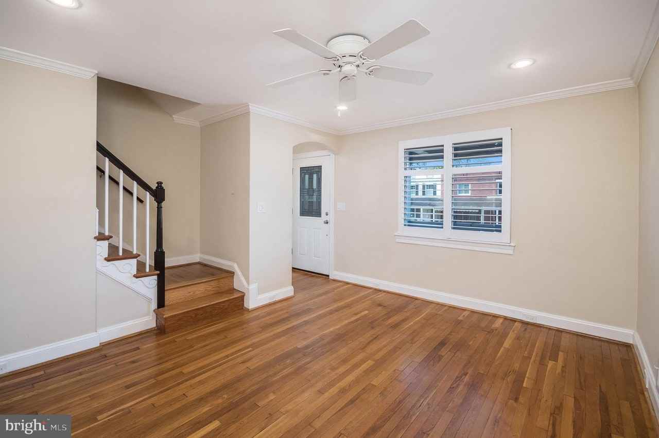 320 Wesmond Dr - Photo 3 of 25