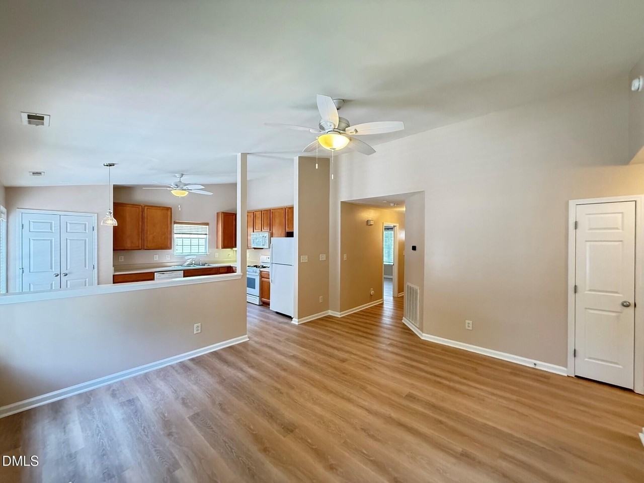 1741 E Honey Springs Ave - Photo 6 of 29
