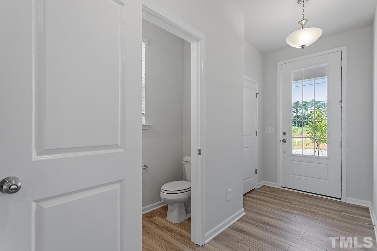 111 Umbrella Way - Photo 3 of 30