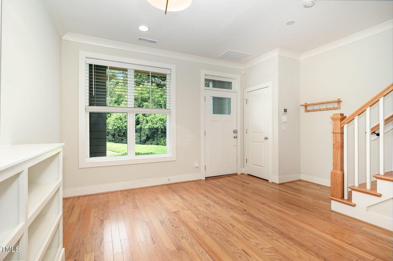 758 Peakland Pl - Photo 5 of 26