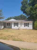 2223 Anderson St - Photo 1 of 1