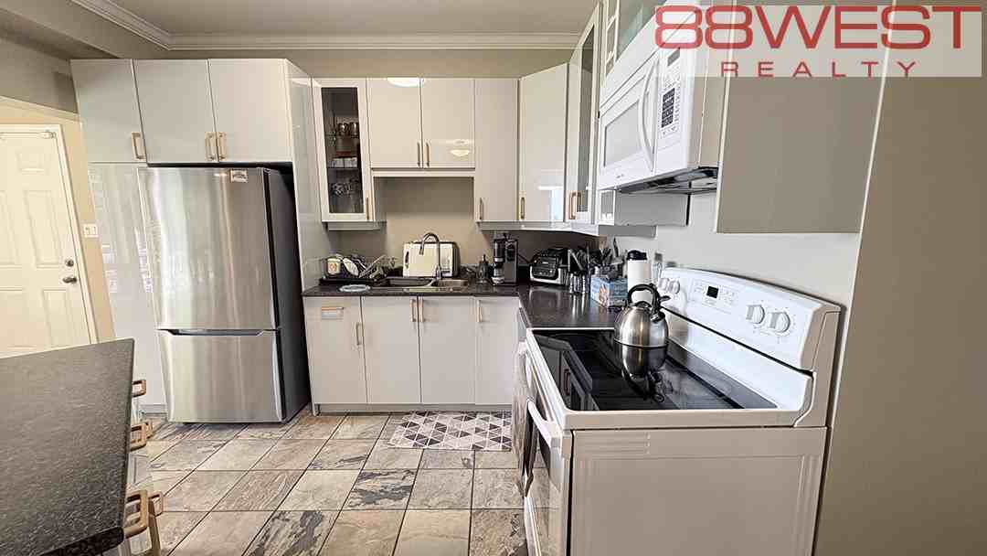 2426 Westhill Court - Photo 6 of 24