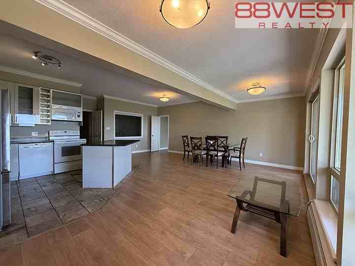 2426 Westhill Court - Photo 4 of 24