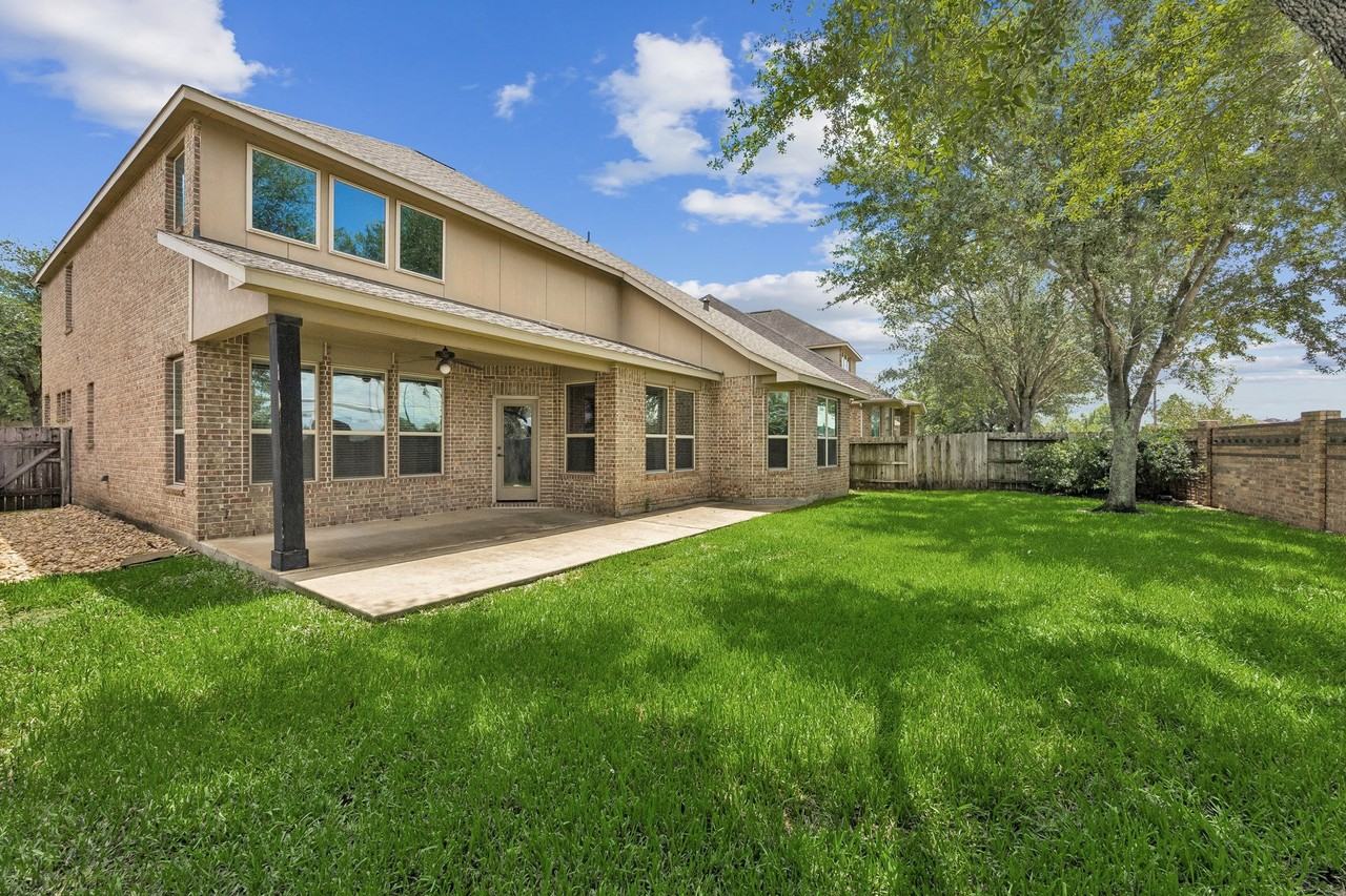 27903 Hunters Rock Ln - Photo 5 of 31