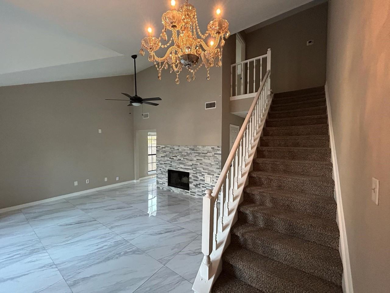 14210 Orchard Farms Ln - Photo 3 of 15