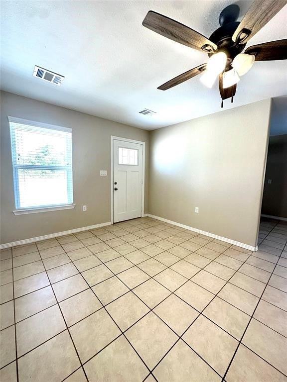 127 S Bend Ct - Photo 5 of 20