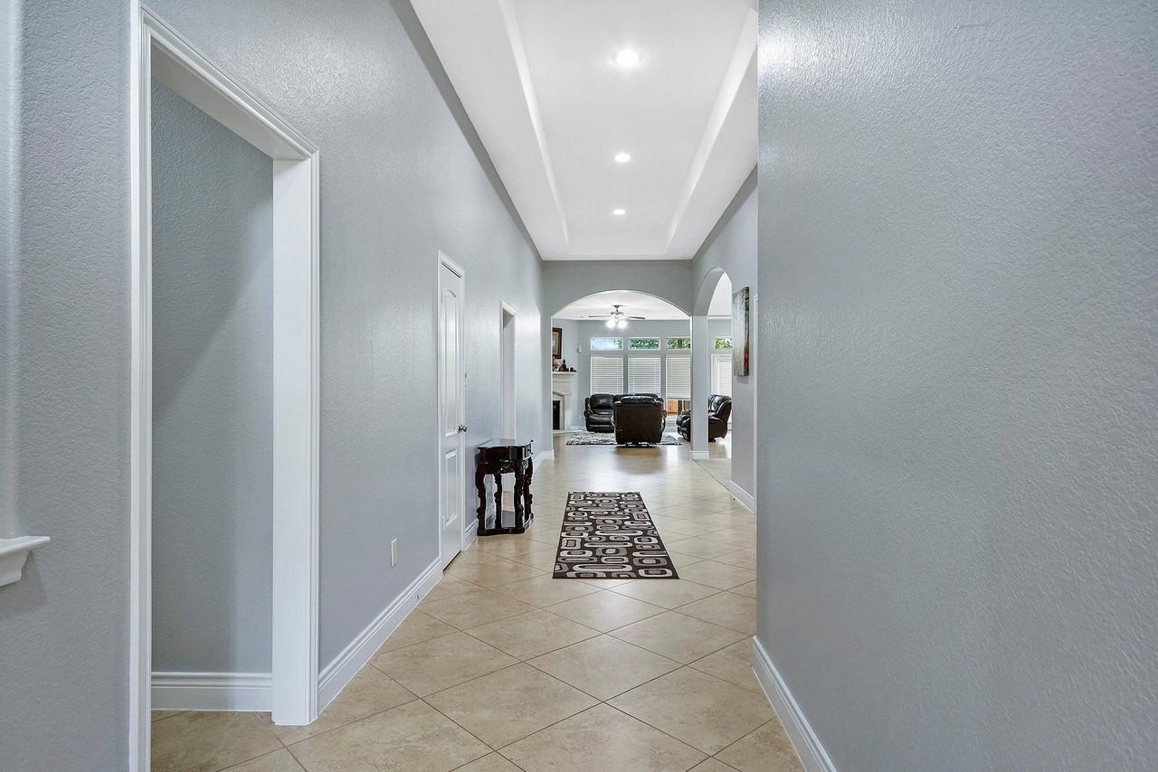 27815 Colonial Point Dr - Photo 6 of 50