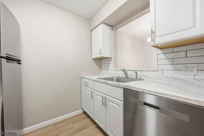 235 Dakota St - Photo 5 of 11